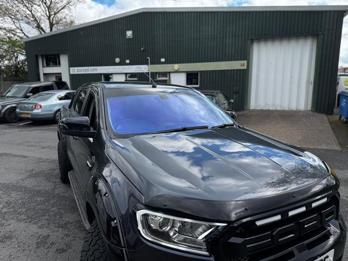 Ford Ranger, chameleon windscreen and sunstrip
